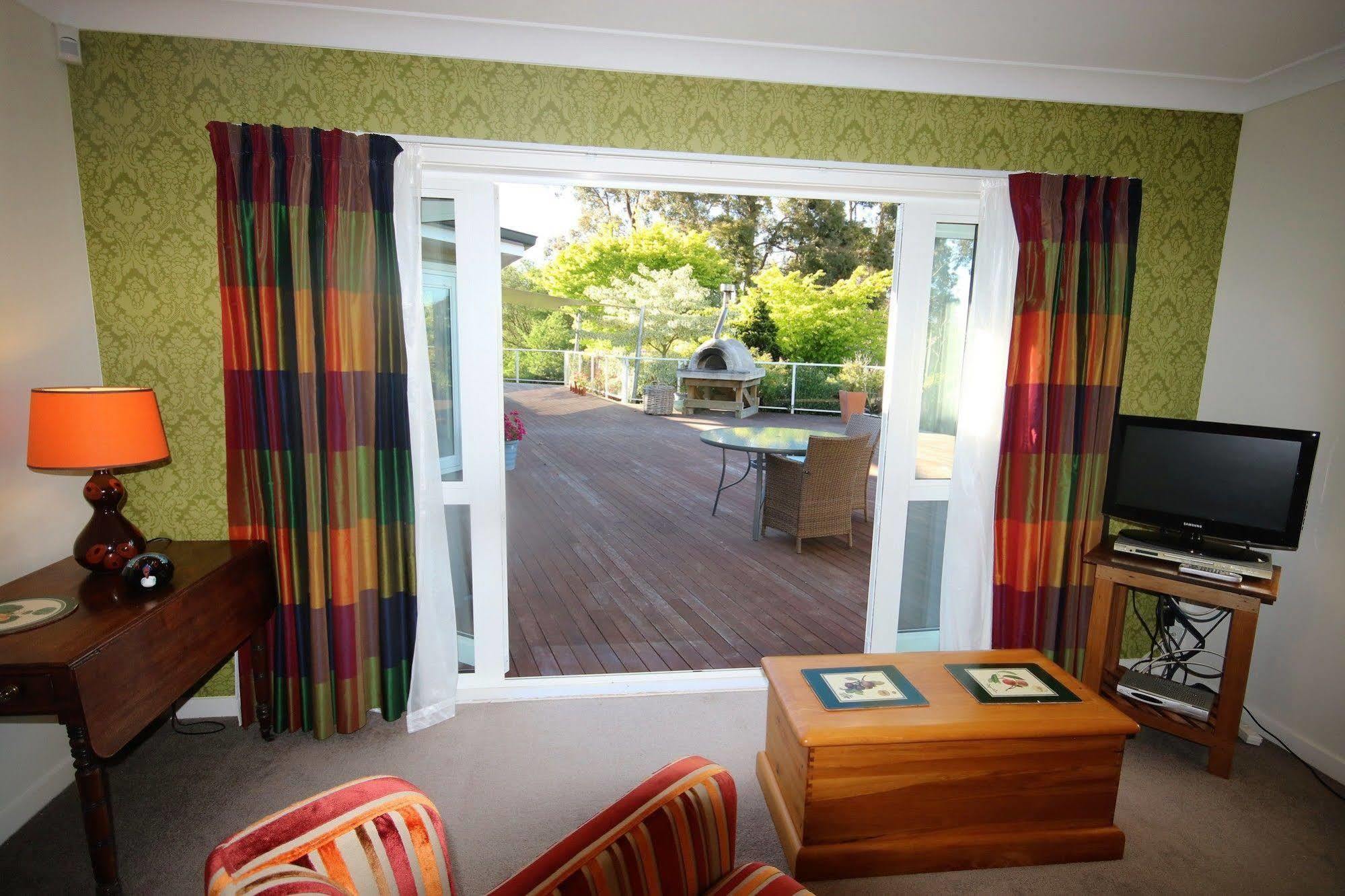 Kauri Point Luxury Bed & Breakfast Taupo Exterior photo